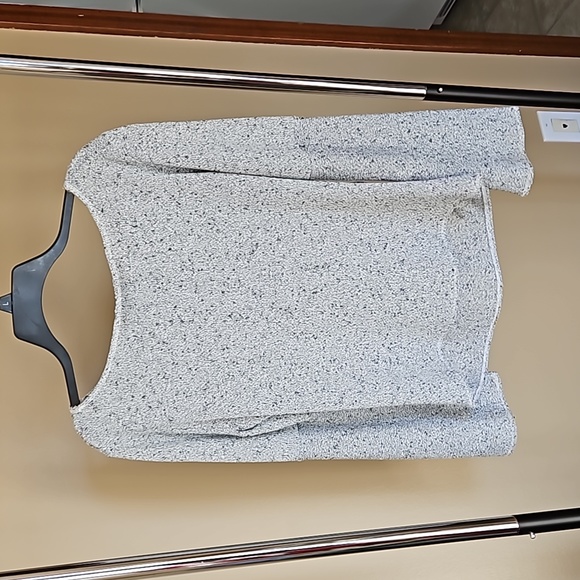 Moda International Top - Picture 4 of 6